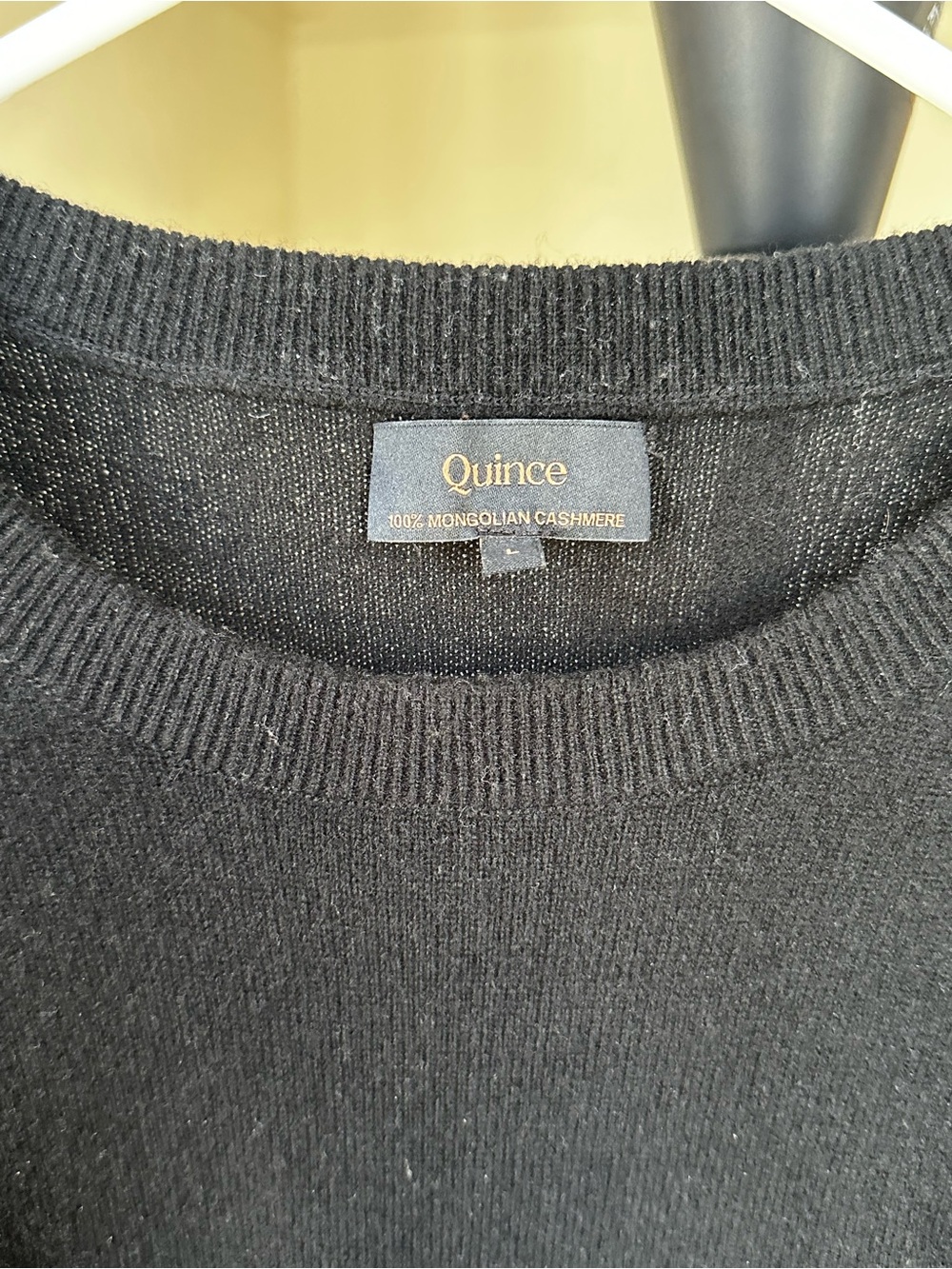 Quince Men's Black Cashmere Crewneck Sweater - Soft Knit